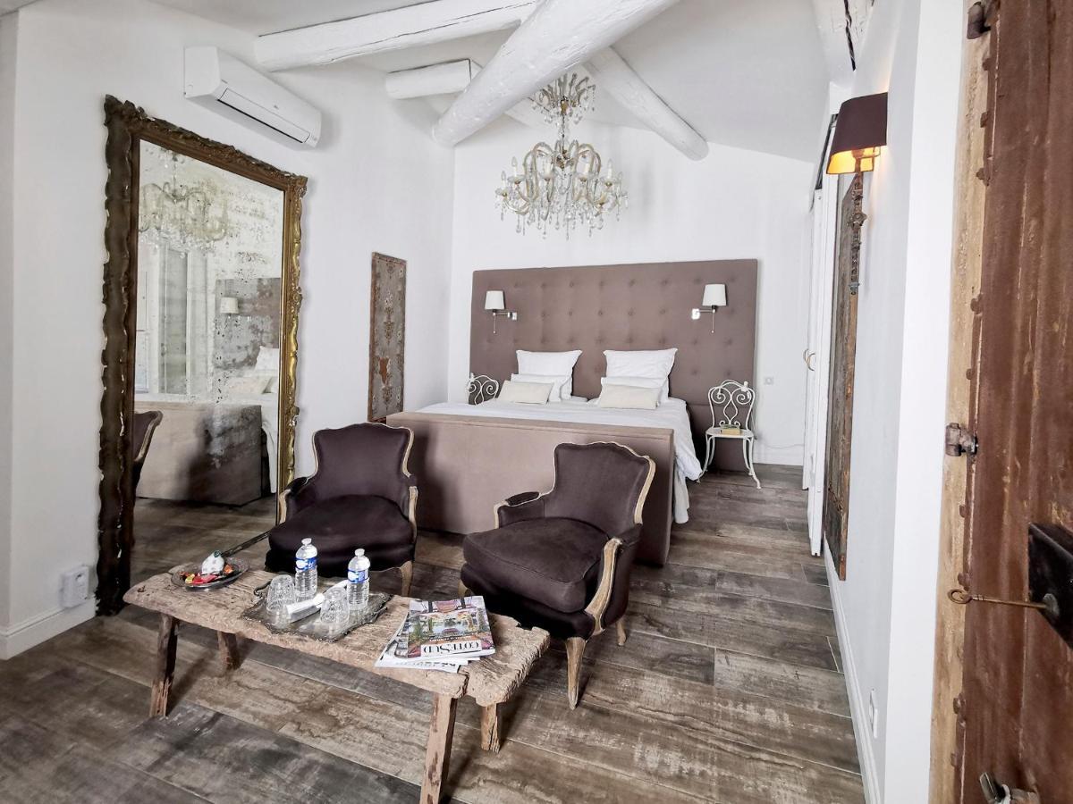 Le Petit Chateau Châteauneuf-de-Gadagne Eksteriør billede
